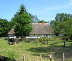 Bild 3 Bauernhaus im Freilichtmuseum Klockenhagen